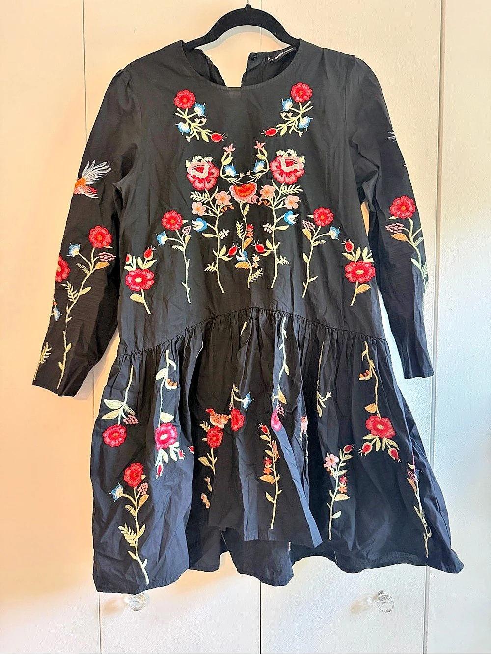Zara Trafaluc Floral Embroidered Mini Dress Black & Multicolor Medium Like New